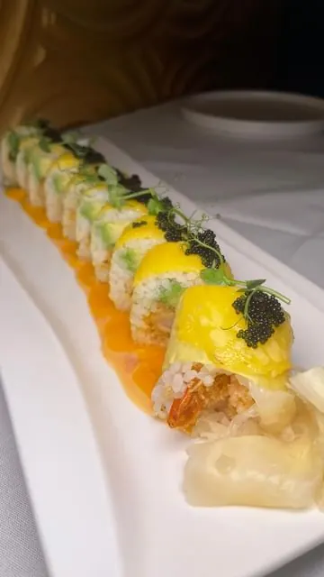 Rainy days 🤝 comfort food 

Totally loving @mitoasianfusion! This spot is conveniently located at the Smith Haven Mall, a perfect place to stop after shopping 🛍️ We are super excited for their Babylon location coming soon as well 🙌🏼

🥞 scallion 