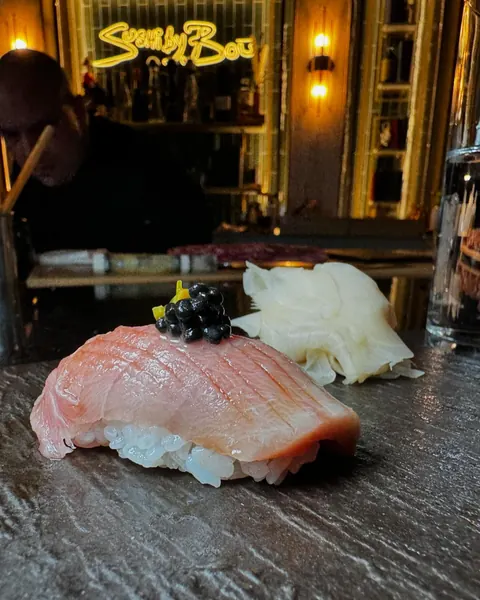 MODERN SPEAKEASY-INSPIRED OMAKASE EXPERIENCE in #BocaRaton by @davidbouhadana 🍣👨🏻‍🍳🔪

@sushibybou_ is an intimate dining experience with over 18 locations nationwide! Each location has its own aesthetic and vibe, offering a unique and memorable 