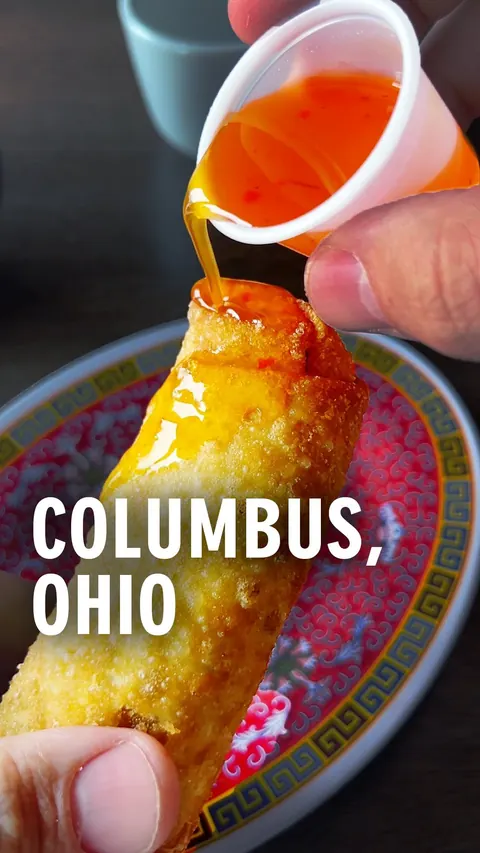 Wor Sue Gai is beloved throughout the Midwest. Ding Ho invented it in Columbus, Ohio. 

📍 Ding Ho (@dinghorestaurant)
120 Phillipi Rd, Columbus, OH 43228

Follow @robmartinez for more stories about people and food. 🙏🏻