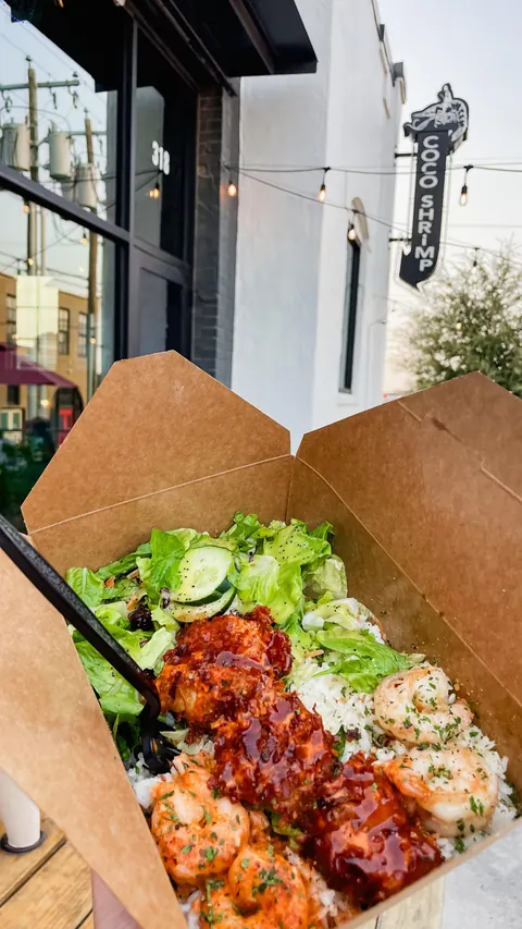 The way to my heart: @cocoshrimp 🫶🏼🥹🤌🏼🍤

I’m going to be honest…at first I just assumed this place was super overhyped because what’s SO amazing about shrimp, rice and a little salad? 👀 BOY WAS I WRONG. 🤪 The shrimp comes in several different