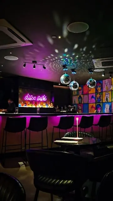 Get a 60min VIP experience that includes a 12-course Omakase experience and all the intimate disco vibes for only $50! You can get it by DMing VIP to @sushibybou_ 

📍500 E Las Olas Blvd, Fort Lauderdale, FL 33301

📲 Like, save and follow for more y