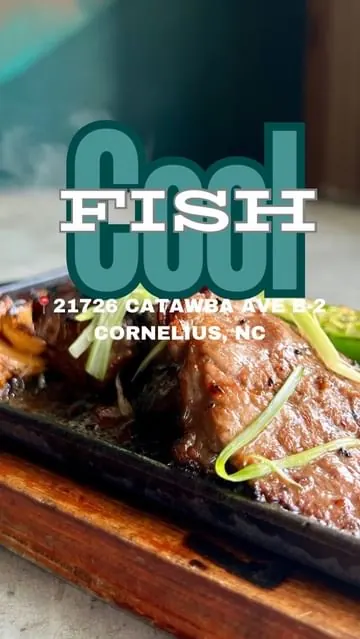 @coolfishlkn 
➡️ I think I found your next go-to spot in Lake Norman! Cool Fish is a funky restaurant with tons of choices, like the loaded spring rolls with spicy crab or the gorgeous Pink Lady roll which is a huge hit. I loved how jam packed with v