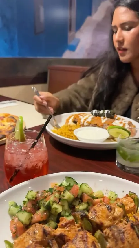 Casablanca Bar & Grill is where Mediterranean-inspired cuisine meets American classics. Savor delicious kababs, artisanal pizzas, and a fusion of familiar and unique dishes. 

Experience premium hookah alongside a full bar featuring expertly crafted 