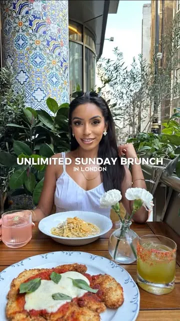 *now also extended to Saturdays from 2nd Nov and updated increased price of £44

UNLIMITED Sunday brunch!! 🍝🍸✨ (invite)

@lavolondon is an Italian inspired restaurant from @taogrouphospitality host a wonderful Sunday brunch for £36pp with UNLIMITED