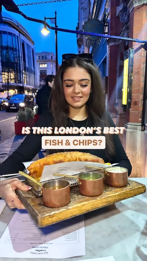 Here’s your next fish and chips Friday spot 🐟🍟

For me, @mayfairchippy has got to be in the top two spots for the best fish & chips, and it’s not number two🤷🏽‍♂️ 

Went for the fried cod with the thick chips and I can’t complain. The chips were f