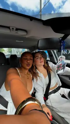 If youre looking for something fun and NOT centered around alcohol to do with your bestie, find the next @cafegrooves event! Vibes were immaculate and @crema_gourmet coffee was TOP ☕️🕺🏽#CoffeeDayparty