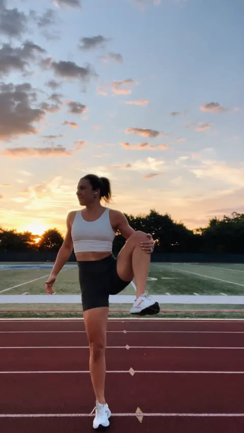 ✨ Just me, my introverted self & the birds love a good morning run! (I’m a morning person, not a morning people person). 

Little Friday Fitness Tip: 👉🏻 if you struggle to find time to workout getting it done first thing in the morning can be a gre