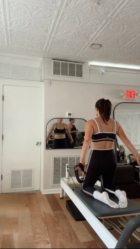A glimpse into the @pilatesacademyinternational Reformer I & II training led by master trainer @movementwith_jill at the gorgeous @kink_pilates studio✨

I completed both Reformer and Mat Pilates training with @movementwith_jill. I continue to learn s