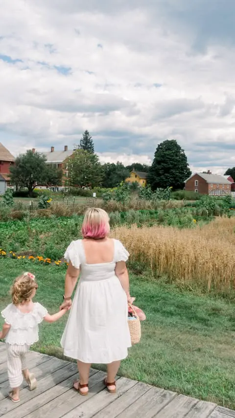 Life is calling in the Berkshires of Western Massachusetts! #hosted

We recently took a family vacation to the #Berkshires and had the time of our lives! 

Here are the deets on how to plan your trip:

Stay: 
@hotelonnorth
This boutique hotel is in t