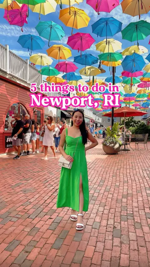 📌🌊🌅 save this👇🏼 for things to do in Newport, Rhode Island! It’s great for a summer day trip or a weekend stay

1️⃣ The Umbrella Sky @ Brick Marketplace is up for the 2025 year with pink, blue, and tie-dye!
2️⃣ There are different boat ride or sa
