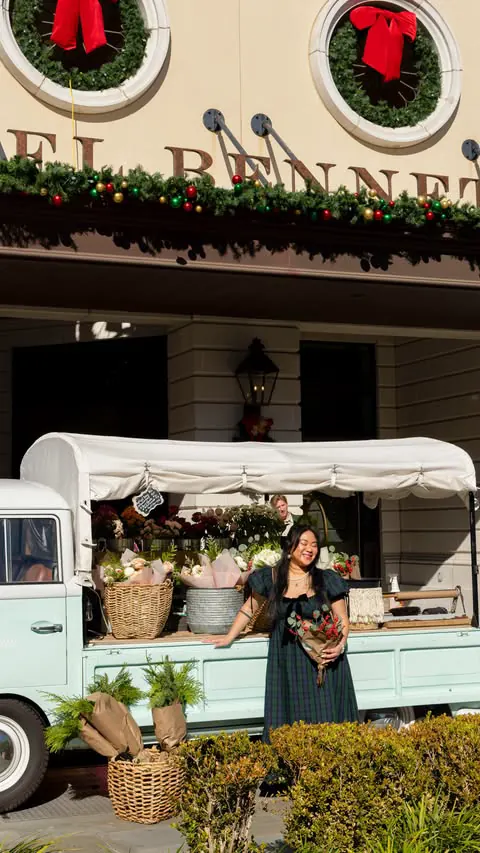 A holiday staycation that truly felt like a Christmas dream ✨🎄 Our family getaway at @hotelbennett was everything cozy, festive, and luxurious all wrapped into one unforgettable stay.

We stayed on the 8th floor in a spacious room with two queen bed