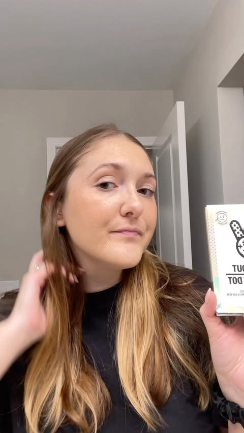 [Ad] What makes the Peace Out Skincare Acne Day Dot different from other acne patches?

It’s a thinner, seamless version of their HERO Acne Dot that’s wearable during the day as it is nearly invisible and has a special top coat that works well under 