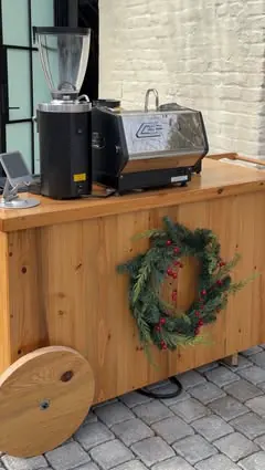 My number one question about this Litter-Robot: “is it really worth it?” And my answer is YES 100% of the time. Truly life changing if you are a cat parent. Plus @thelitterrobot is having their biggest sale of the year right now!! So if you’ve been t