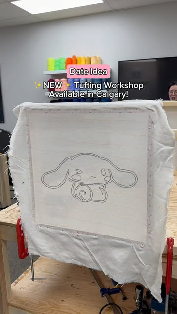 There’s a new tufting studio in town @tuft.love.studios and it’s the perfect activity to try with friends or on your own! We had so much fun choosing our own designs & colours and learning how to tuft our own rug 😊. Book at @tuft.love.studios! 
.
.
