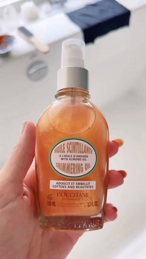 Tell me a line of bath and body products that smell and feel better than @loccitane Almond Oil… Shower Oil, Shimmer Oil and hair and body fragrance… I’ll wait… 🤍

#loccitane #almondoil #loccitanealmondshoweroil #BeautyReview #almond