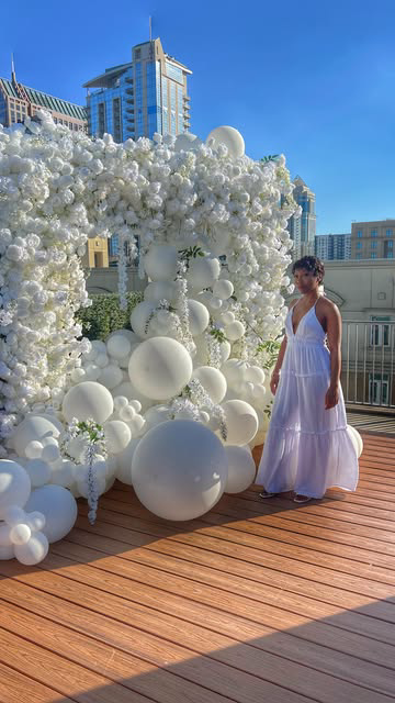 Experience luxury living in the heart of Uptown Charlotte‼️

 @thevuecharlotte is resort-style apartments, with modern amenities, stunning views, and convenient access to the city’s vibrant culture.

Lease today and enter for a chance to win Super VI