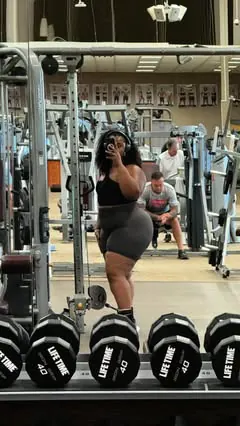 Don’t ever give up on yourself and don’t ever count yourself out. Best part about this go around is that I’m not suffering while on the journey and because I’m not torturing myself, I also don’t binge —like at all. I’m super proud of that cause ya gi