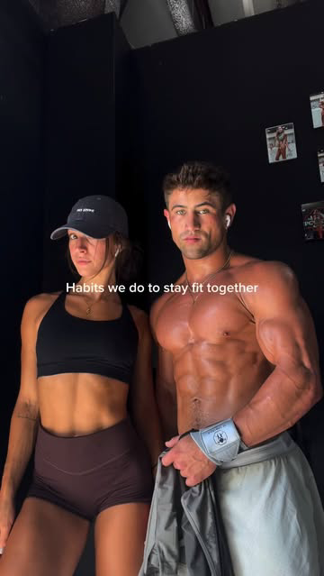 Two > one 

#couplegoals #fitnesscouple #healthyhabits #couplestraining #relationshipgoals #husbandwife