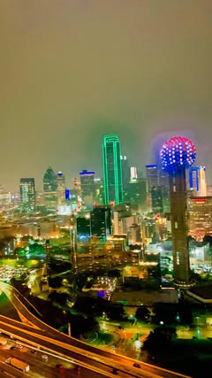 SEE THE DALLAS CHRISTMAS LIGHTS FROM A HELICOPTER THIS YEAR🎄✨🚁

@longhornhelicopters is doing special Christmas light tours over Dallas to experience the lights from above!

🚁 Explore miles of wonderful lights, decorations, massive Christmas trees