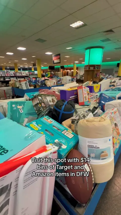 THIS SPOT HAS A $14 BIN SALE IN DFW🏷️✨

@quicklotz is a Target, Amazon and Nordstrom liquidation center with weekly bin deals STARTING as low as $14!

Their weekly deals only get better by the day with their bins priced at:

🏷️ $14 Friday
🏷️ $7 Sa