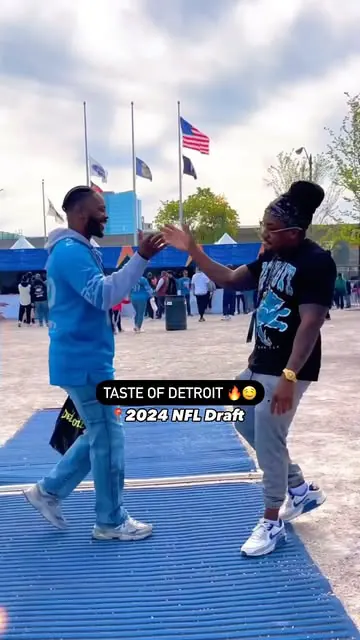 You know we had to connect with some of Detroit’s top influencers and foodies to showcase the energy at the @nfl Draft Taste of Detroit Experience! 🔥🤤

Featuring incredible Detroit food vendors representing our top cuisines, the Detroit Draft has b