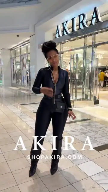 Comment “🔗” to receive the Link in your inbox. 

@shopakira in @Lenoxmall is everything and they made sure I had an amazing time!! Hey @jaelynkorreann girl 🥰🥰

I’m 5’7 | 175lbs

Where to get the link? | Comment “🔗” to receive it straight to your 