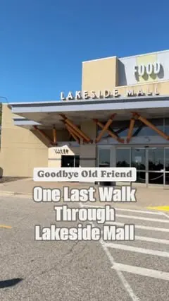 ✨Come on a Nostalgic Walk Through Lakeside Mall with me…✨

It is truly the end of an era.

I never did get to sit in those seats where the cool kids always hung out 😭😂

This place used to be a hub…packed full of people. It’s weird to see it so empt