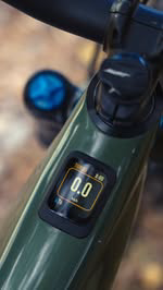 Bike = Portal

Never thought I’d go snowboarding via a Levo but here we are 😝 Thank you for the lift @iamspecialized. The fun factory just got a Turbo upgrade! Link to the full YT video in my bio. #Levo4