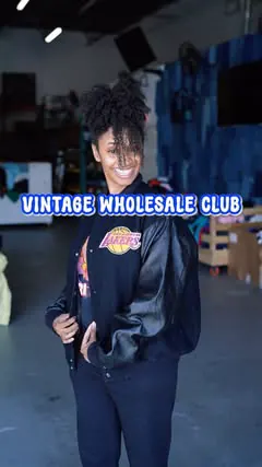 Do you love vintage clothing & thrifting 👖? Check out @vintagewholesaleclub

📝 Next event will be on June 15th

📍3125 John P Curcie Dr Bay 6 Hallandale Beach, Fl

@vintagewholesaleclub is one of the largest suppliers of wholesale vintage clothing 