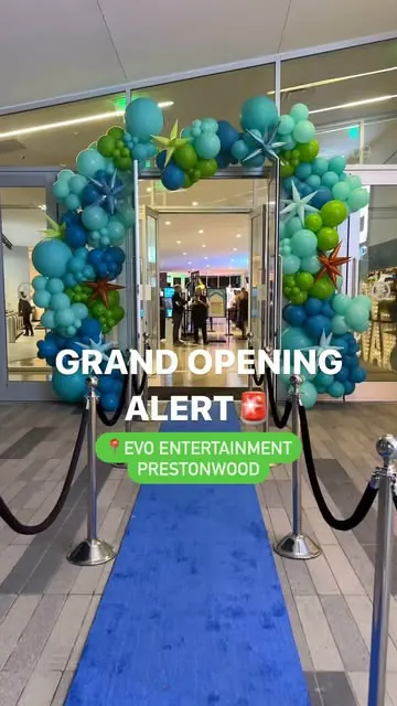 🚨GRAND OPENING ALERT🚨 Our faves at @evocinemas officially opened their NEW Prestonwood location and we already know it’s about to be popping. We had a chance to attend the opening event and the @dallasmavs showed up and showed out all over the new 