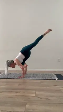 Tapas, is evoking a sense of fiery discipline or passion in practice.
Cultivating courage in self discipline to help burn “impurities”… burning or fueling that which keeps us present.

#ashtanga #ashtangayoga #mysorelasvegas