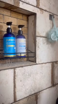 Who else is starting the year with a new self-care routine? I have been battling thinning hair and hair loss due to breakage and stress. Since adding @pura_dor to my hair care products, I have noticed how it has helped heal and repair my hair’s issue