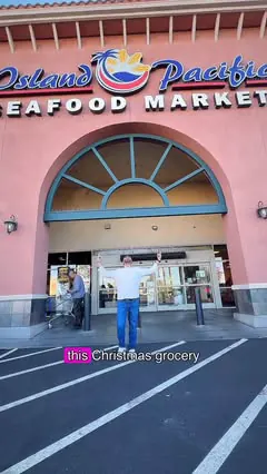 If you’re Filipino, this grocery list just makes sense. 🇵🇭

Noche Buena season means the classics — and I’m getting it done in one stop.

Cebuchon for that juicy, crispy lechon energy
Fresh fish for a tangy salmon head sinigang
Pancit because it’s 