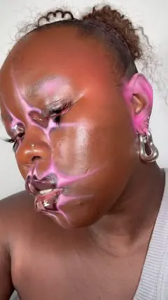 Happy Valentine’s Day 🩷 🎀  not me coming back to insta after months lol , slowing starting to fall back in love with makeup again ! 
// Products Used :
@beautybaycom Bright matte 2.0 & Metamorphic Palette
@patmcgrathreal Sublime Foundation 
@sephor