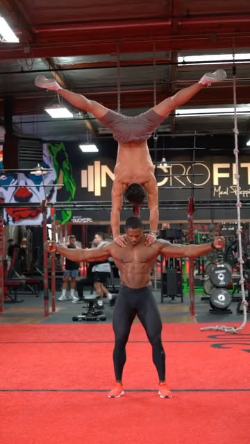 If at first you don’t succeed, try, try, try and try again 👊🏾 @handstandceo @simeonpanda