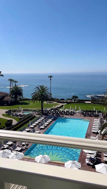 Who are you inviting? Sunday morning coffee conversations @montagelaguna. It feels like a vacation. 🌴Visitors can dine upstairs with spectacular views or check out the restaurant downstairs by the pool. #lagunabeach #montagelagunabeach #coffee #ocea