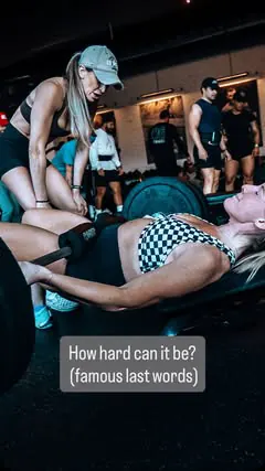 How hard can it be?
Me: apparently preparing for something unhinged 😌
•
•
Currently training for strength, endurance, and emotional resilience 🫶😝
•
•
…there’s a very long run era coming, isn’t there 🏃‍♀️✨🫠