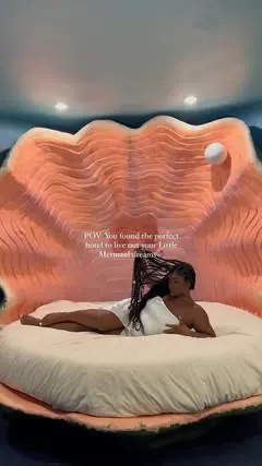 📍Black Swan Inn, Pocatello ID

I’ve been plotting on this hotel for so long so of course quick solo trip it was! Only 2 hours from Salt Lake City, UT. The Black Swan Inn is a bed and breakfast offering several different themed rooms. Each are hand c