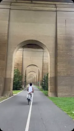 NYC has so many beautiful and unique corners - I can’t wait to see more. #dateideas #dateidea #bikeriding #bikeriders #thingstodoinnyc #nycdateideas #randallsisland