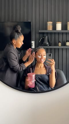 😮‍💨😮‍💨😮‍💨

A mineral rejuvenation treatment at @mineral.xi was everything I needed to incorporate in my hair repair journey. Everything about this service was intentionally targeting my hair and scalp needs. My scalp felt so airy and my hair wa