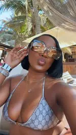 Here’s a look at some of the outfits I wore on my 10-day vacay! Which one is your fave? ✨

Hair- @glammedbyhenny 

Outfit 1-
Bikini: @gucci - @ssense
Dress: @peppermayo
Sandals: @hermes
Bag: @marni
Sunglasses: By Me (coming soon) 

Outfit 2-
Top: @za