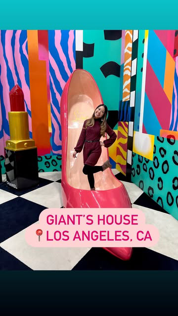 [Sponsored]

🙌Where are my short people at?

🏠Giant’s House is 1 of 4 experiences at World of Illusions in Los Angeles that features giant-sized structures for you to take some cool Instagrammable pics! 

Giant’s House at World of Illusions (@museu