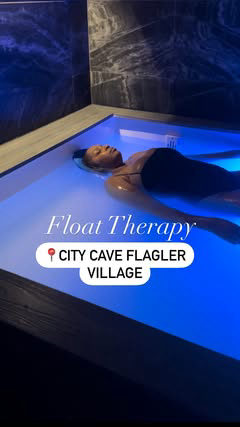 Have you ever tried float therapy? I wasn’t sure what to expect, but it was so relaxing that I dozed off in the water 😅 (the salt allows you to float effortlessly so don’t worry). The infrared sauna was nice too. I enjoyed exploring color light ther