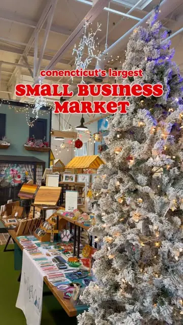 HOLIDAY SALES at @thebristolbazaarct 🛍️

#shopsmall at @thebristolbazaarct in Bristol which showcases 50+ small and local businesses! Created by the owners of local business @dustydudewoodworks, their mission was to create a permanent space to suppo