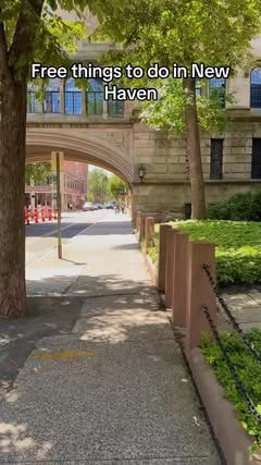 Love looking around at this museum 🖼️ 
Yale University Art Gallery 📍 
.
.
.
#freethingstodo #newhaven #thingstodoCT #connecticut #yale #freethingstodoCT #artgallery