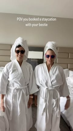 TAG your staycation bestie. 🥂

📍 @hiltonwestpalmbeach - WPB, FL

#staycation #bestie #florida #southflorida #hotelvibes #vacation #fridayfeels #weekendvibes #travel #travelgram #hotel #hilton #palmbeach #westpalmbeach #wpb #downtownwpb #westpalm #i