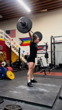 a bunch of gym clips from the year! 

🏠 @odd_barbell
📄 @qniversal