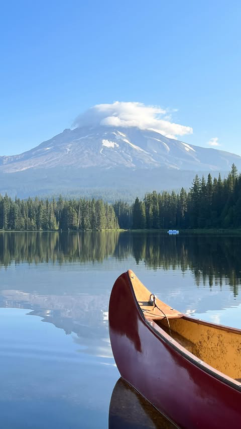 🌲 Creekside Retreat - Rhododendron, Oregon

Time to take the cabin trip out of the group chat! This place was the perfect space to do so; to listen to sounds of the creek as you unwind in the hot tub, is the healing we all needed. 

Key Features:

*