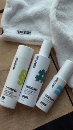 My air dry routine for my naturally straight hair—

New Wash 
Undressed
Hair Balm + Styling Gel
Scrunch + Tuck

✨air dry✨

Creating texture on my hair type usually ends with my hair feeling stiff and full of product

Hairstory keeps it soft, light, a