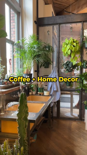 If you’re looking for a lively, chic place to get some work done @electricapdx has you covered. I can’t believe it’s taken me this long to check it out. Right next to @schoolhouse too in case you are also shopping for closing gifts + home decor inspo